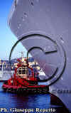 Townboat-005.jpg (104009 byte)